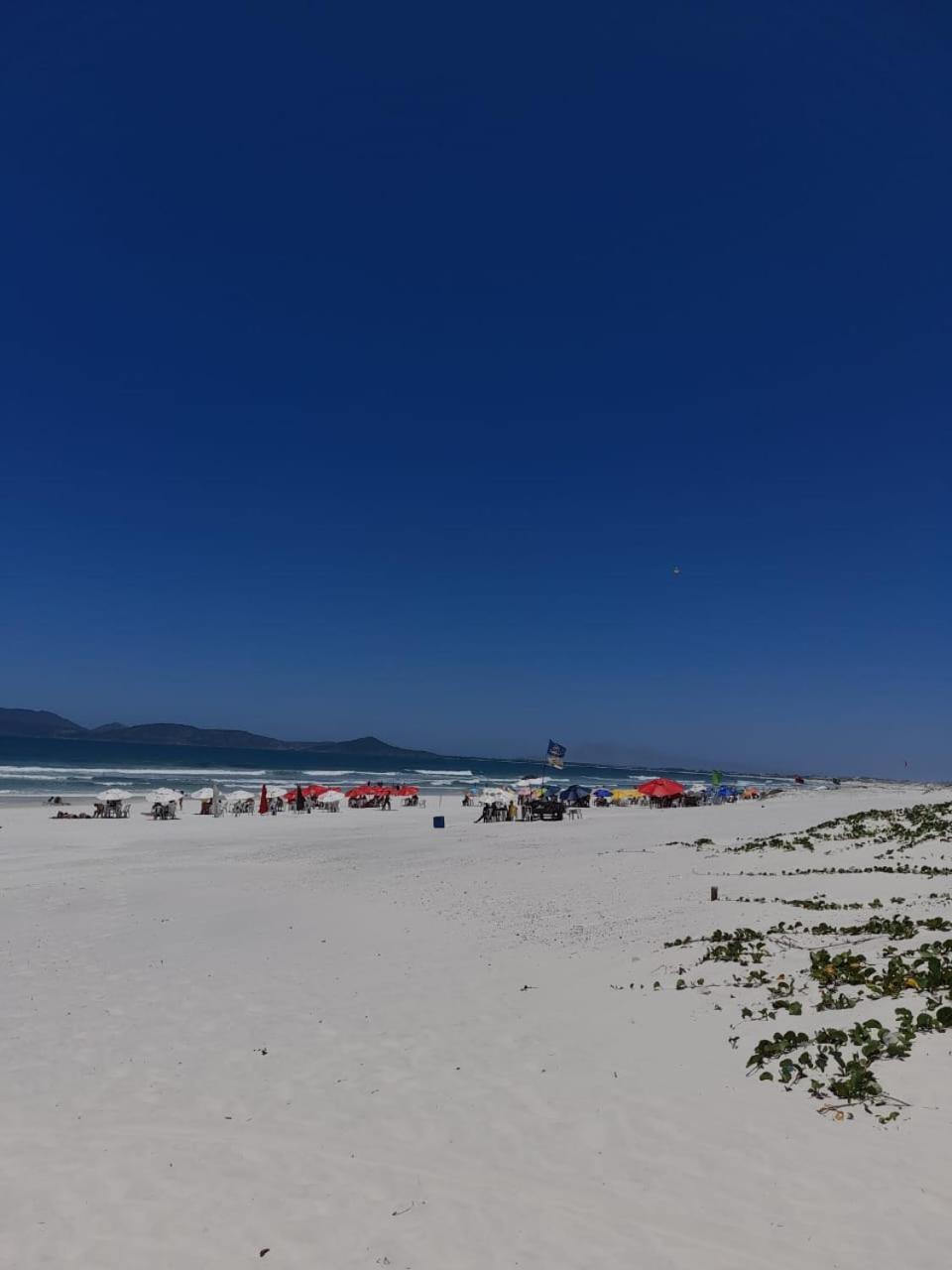 Temporada Praia Do Forte Cabo Frio Extérieur photo